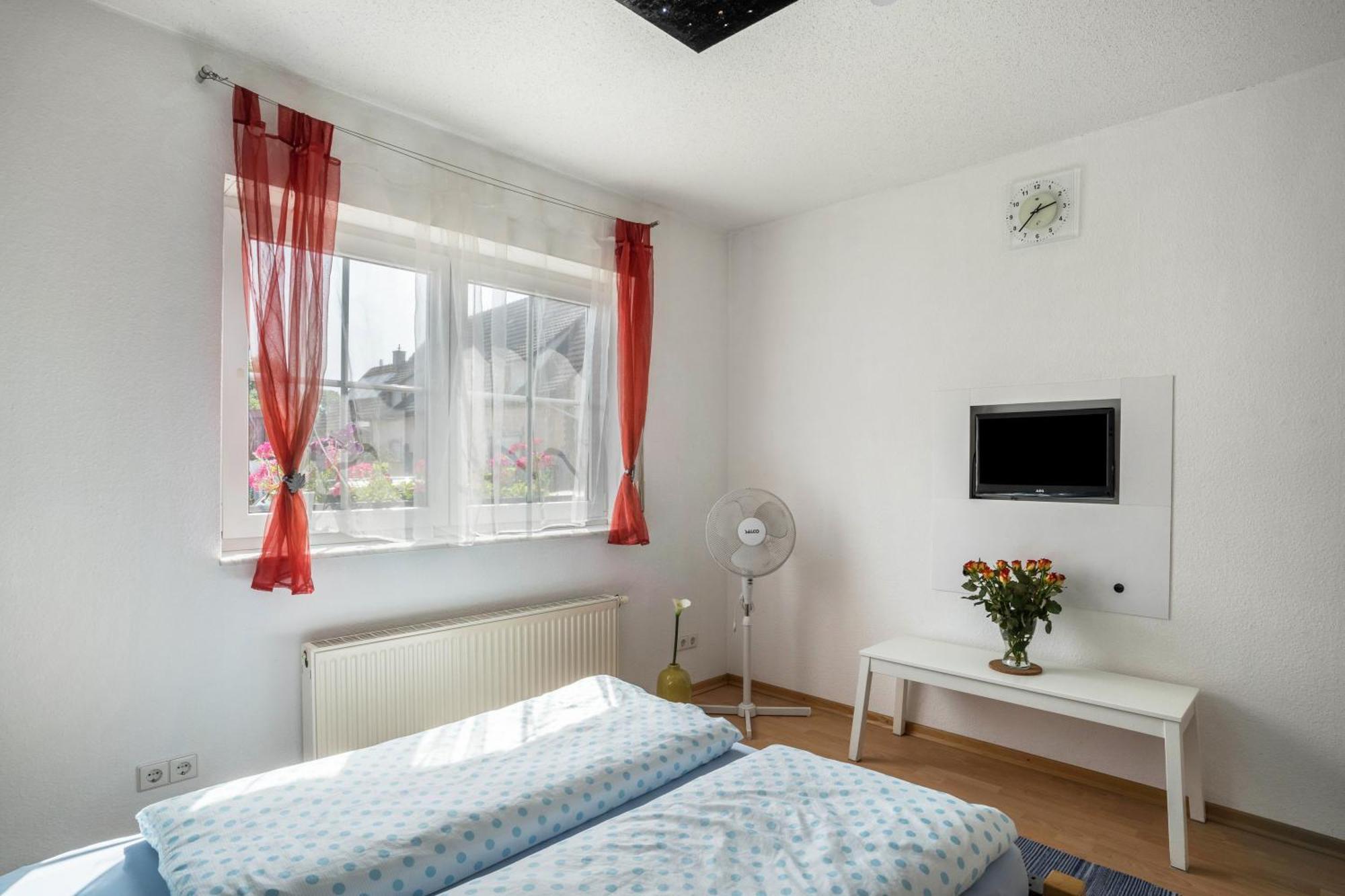 Ferienwohnung Schlaefer Каппель-Графенхаузен Экстерьер фото